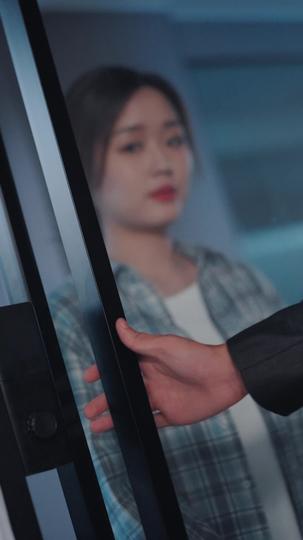 Caught Between Billionaire Brothers Episode 3