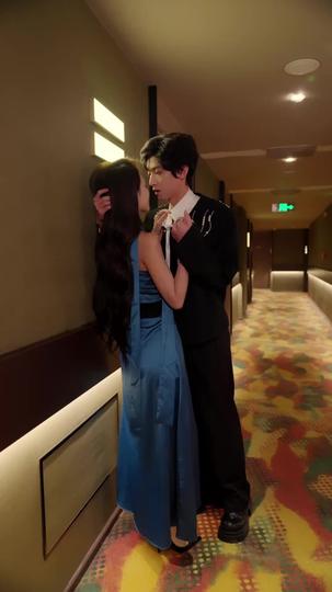 Out of the Spotlight, Into Her Arms Episode 7