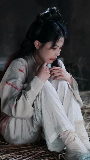 Revenge Wears the Crown Episode 4