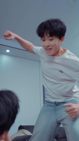 開局就刷女神好感度 第8集