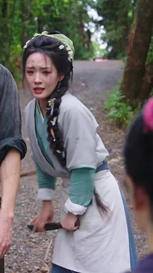 Gadis Kota Dan Pemburu Desa Episode 4
