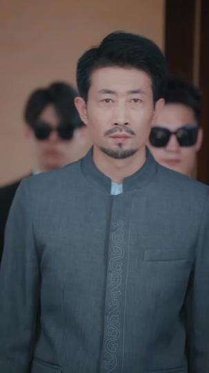 東風不掩英雄面 第2集