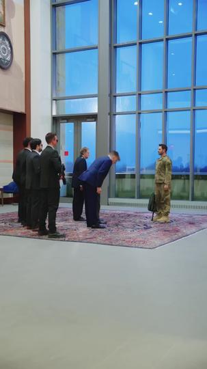 The War God Returns to Claim His Family Episode 2