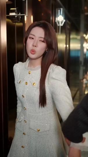 When Love Is a Losing Bet Episode 8