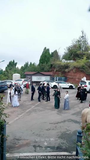 Gott in Lumpen: Wenn Arroganz auf wahre Macht trifft (Deutsch Synchronisiert) 2Folgen