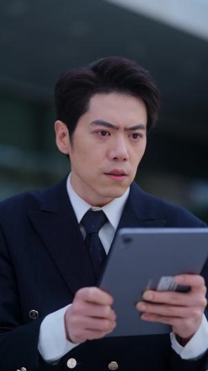 Istri Pilihan Sang Miliarder Episode 3