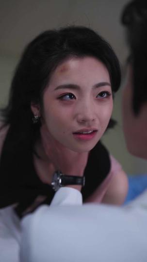 Her Cage of Perfection, Her Path of Revenge Episode 6