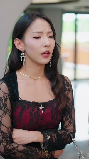  โชคหล่นทับ! ได้พ่อแม่เป็นมหาเศรษฐี ที่8ตอน