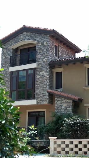 交際十年の彼氏が実は御曹司だった？ 第 2 話