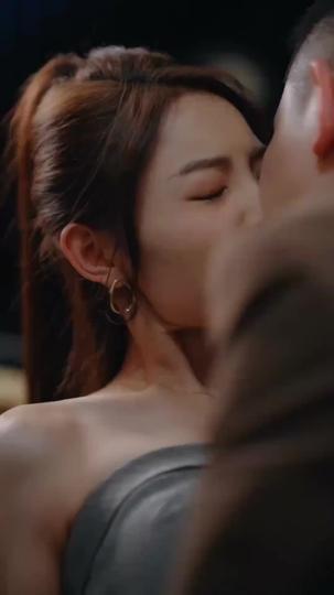 Show Me How to Love Episode 3