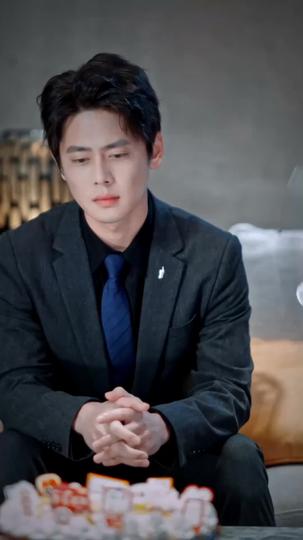 Love Me Before the Clock Runs Out Episode 1