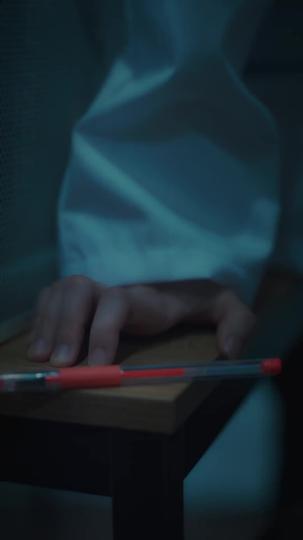 A Man Who Kisses to Survive Episode 3