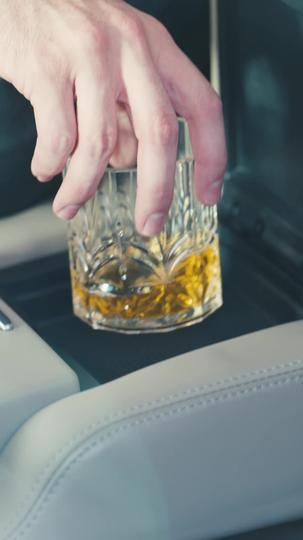 Destinée à Mon Alpha Sauvage ( Doublé ) Épisode8