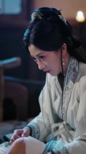 A Rose in the Ruins Episode 8