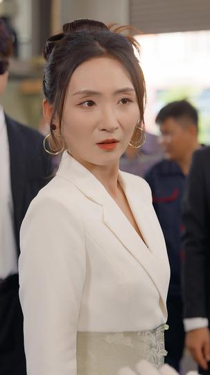 被裁员后厂子倒闭了 第10集