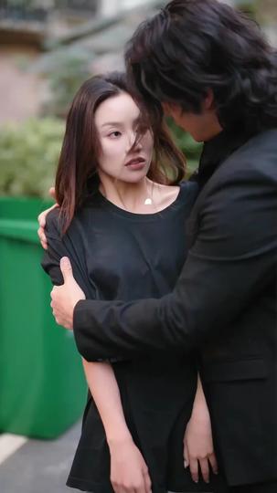 Scripted Kisses, Dangerous Secrets Episode 8