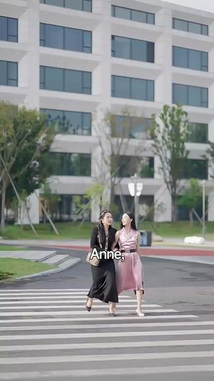 Weight Down, Heels Up, Crown On Episode 1