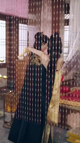 Ambisi Gadis Pelayan Menjadi Ratu Episode 9