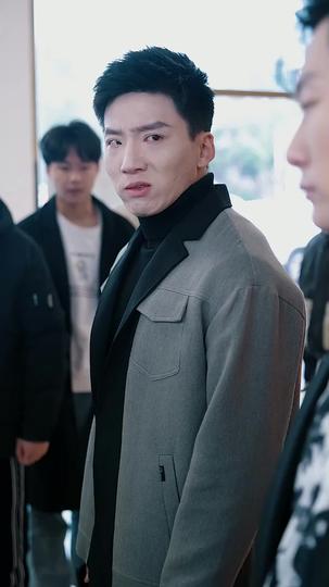 La Bestia Duerme, Pero No para Siempre Episodio 4