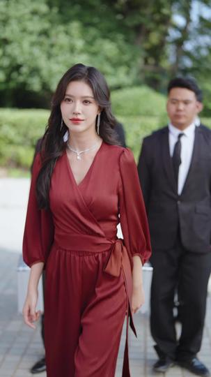 同学婚礼上，新娘追悔莫及 第8集