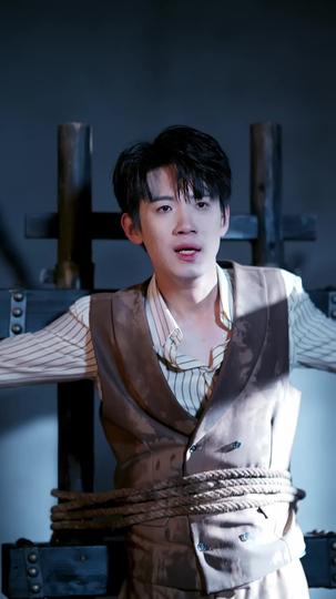 She Rules a Realm, I Rule Her Heart Episode 8