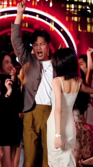 The World Stops at My Hands Episode 11