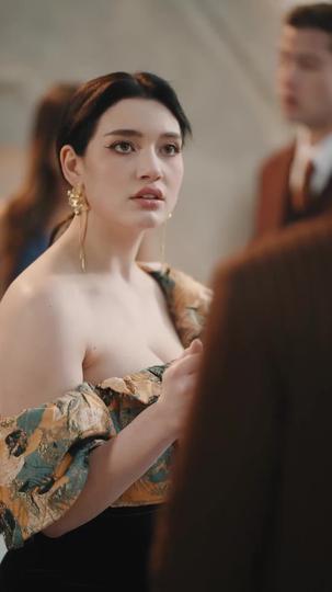 Dumped by My Bodyguard and Married a Billionaire Episode 9