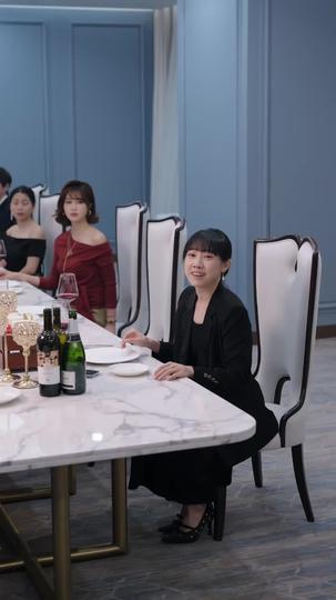 The Confidant Behind the Screen Episode 7