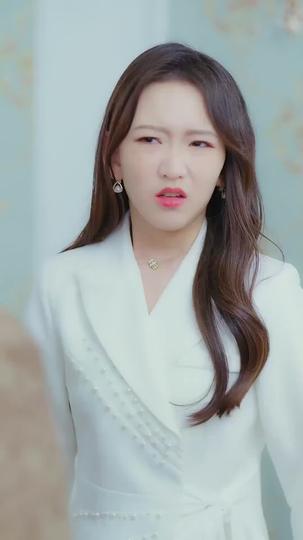 Romance Is All Around Episode 7