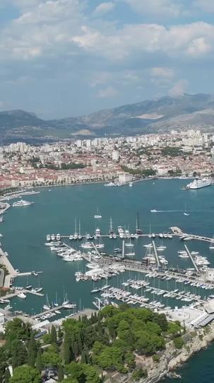 Blitzehe mit dem Milliardär-Tycoon 1Folgen