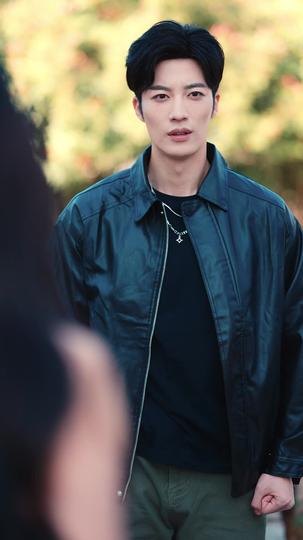 Ice in His Veins, Death in His Hands (DUBBED) Episode 8