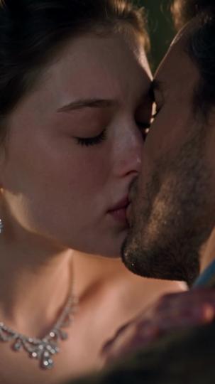 Ran Off With the Groom's Daddy Episode 6