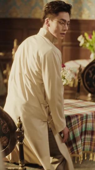 At Attention, Love Under Cover Episode 3