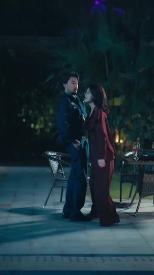 退隱大佬：保安的我被總裁倒追了 第6集