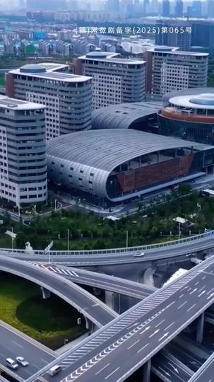 Doulas de 20 anos? Ela Virou Mimo da Família Rica! (Dublado) 4Episódio